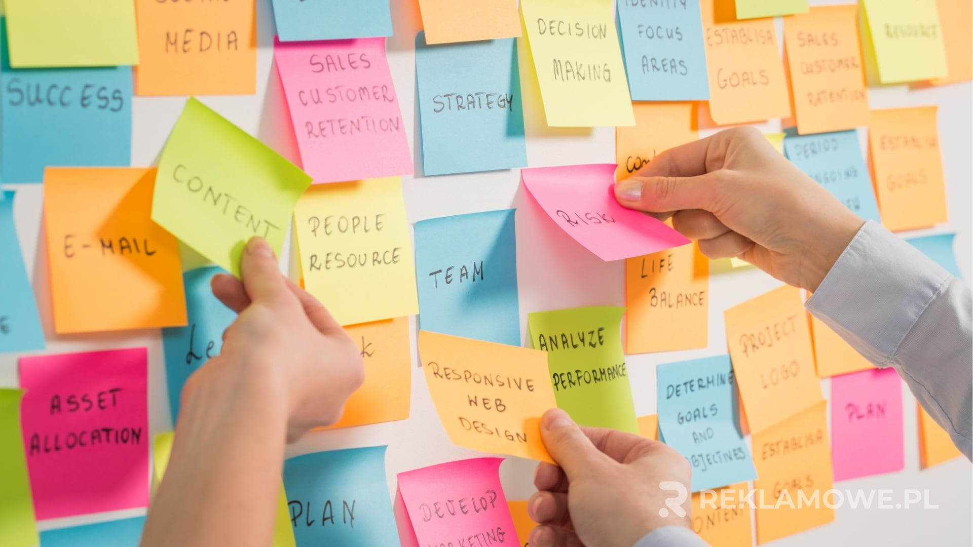 Eko-karteczki reklamowe jako zrównoważona alternatywa