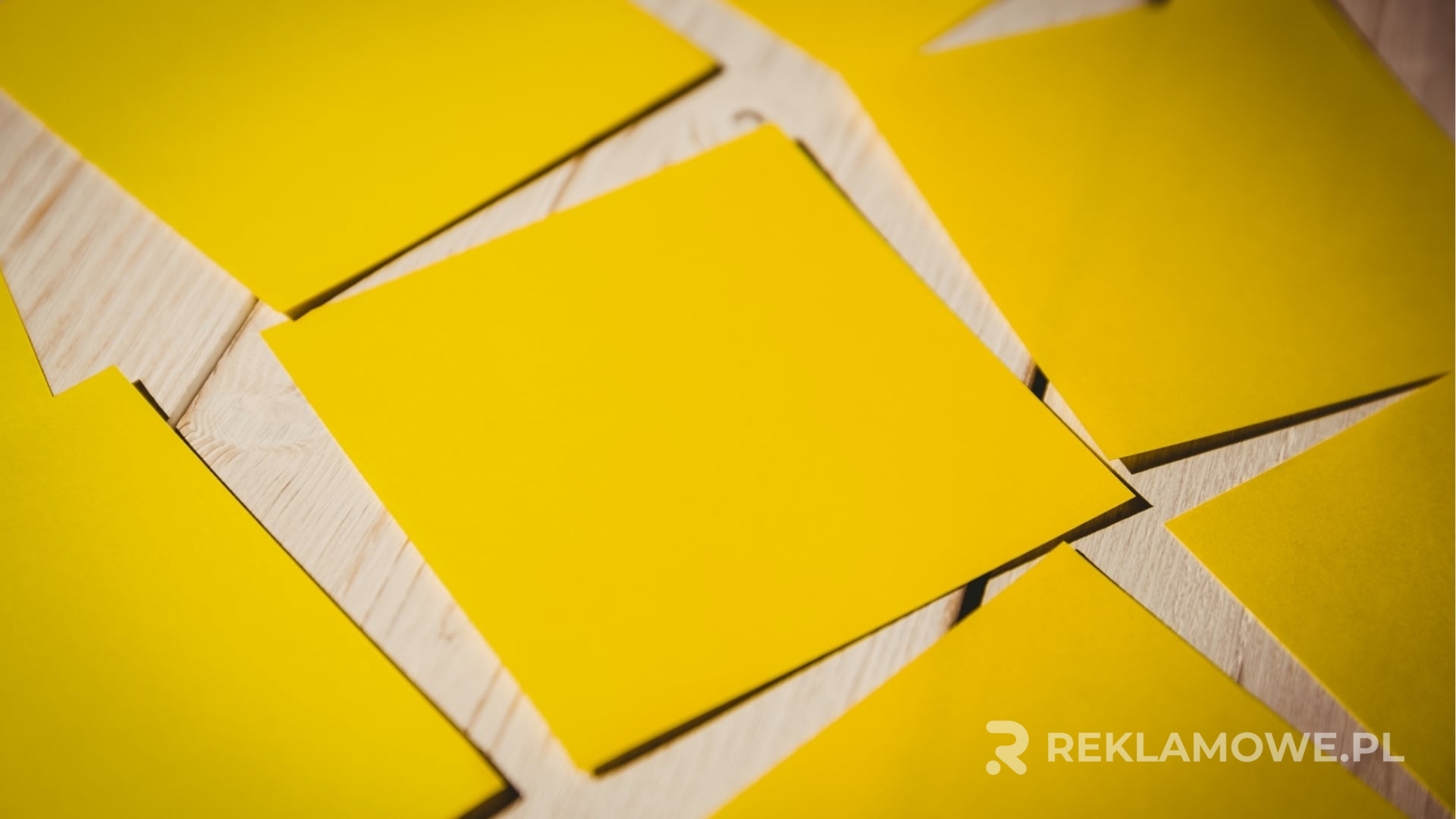 Integracja karteczek reklamowych z innymi narzędziami marketingowymi