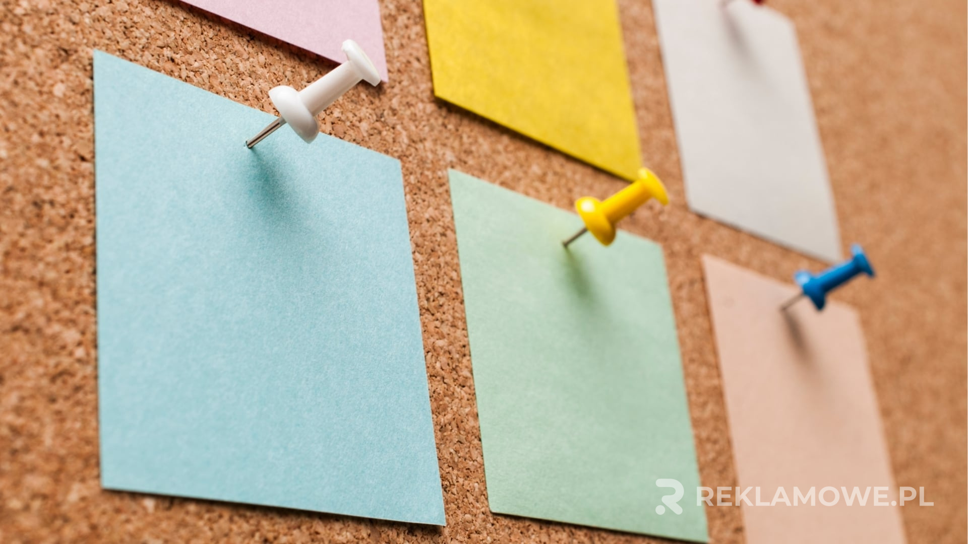 Strategie dystrybucji karteczek reklamowych